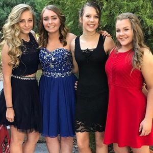 Meet your Posher, Emma